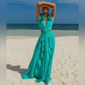 【BCBG MAXAZRIA】FlutterSleeve Cutout Embroidered Maxi Dress BCBGMAXAZRIA Lyndsy Flutter Sleeve Cutout Embroidered Maxi